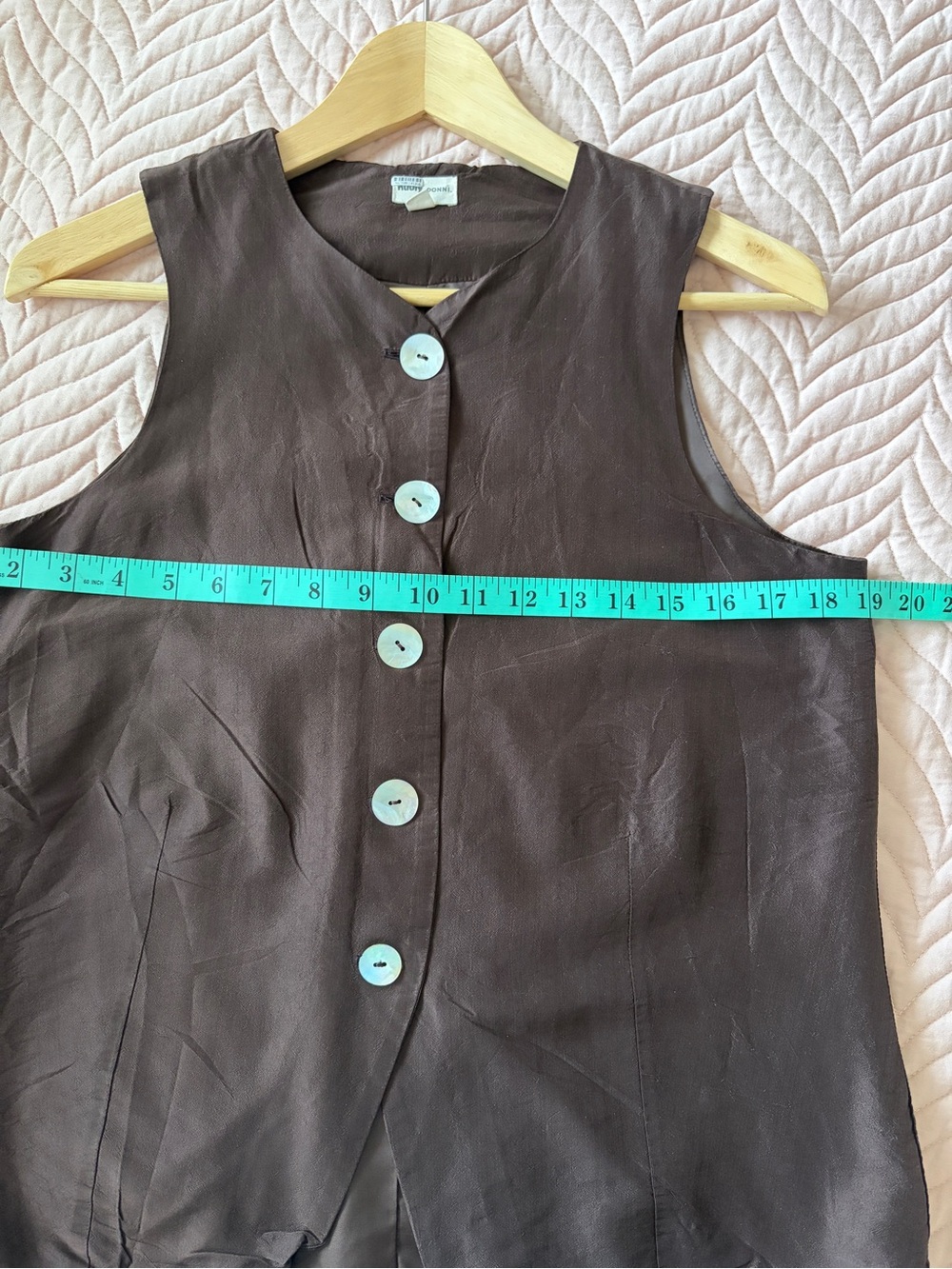 DONNI. 100% Silk Brown Sleeveless Vest Size S Made in USA - Picture 7 of 8
